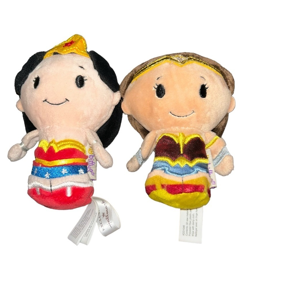 Wonder Woman Hallmark Itty Bitty Plush Soft Toy 5" set of 2